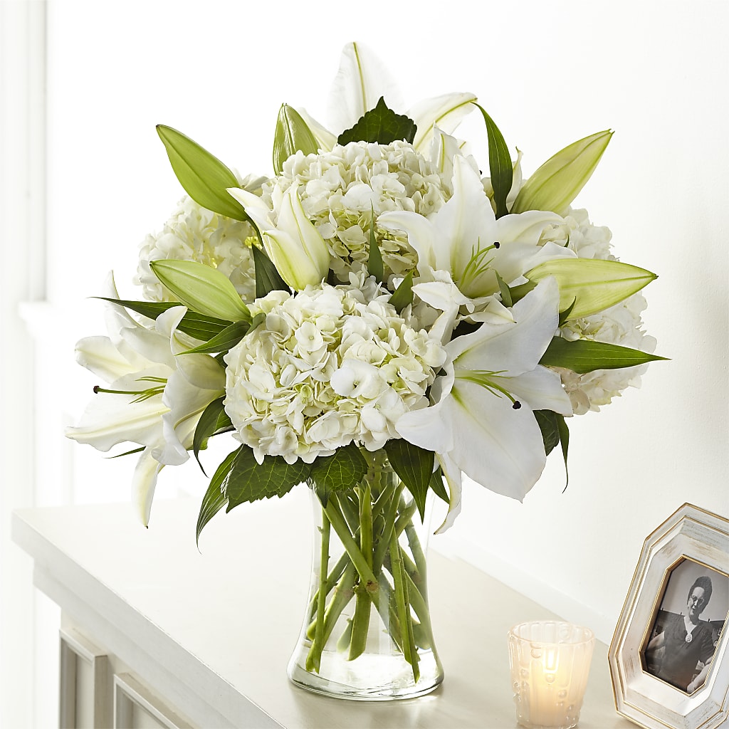 Compassionate Lily Bouquet – Ko Caffee Llc Dba Verde Galerie, Stamford CT