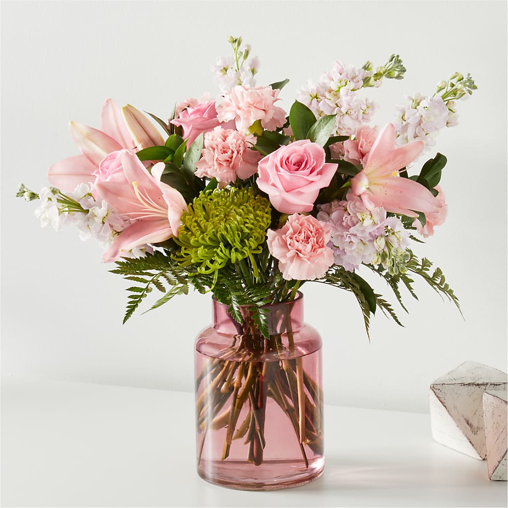 Pretty in Pink Bouquet – Ko Caffee Llc Dba Verde Galerie, Stamford CT