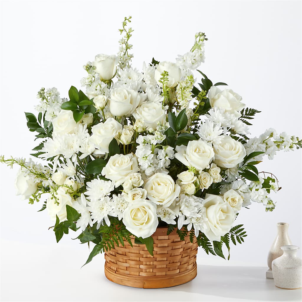 Heartfelt Condolences Arrangement – Ko Caffee Llc Dba Verde Galerie, Stamford CT