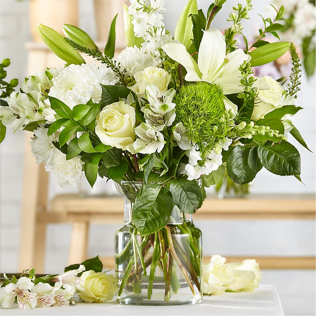 Classic Ivory – A Florist Original – Ko Caffee Llc Dba Verde Galerie, Stamford CT
