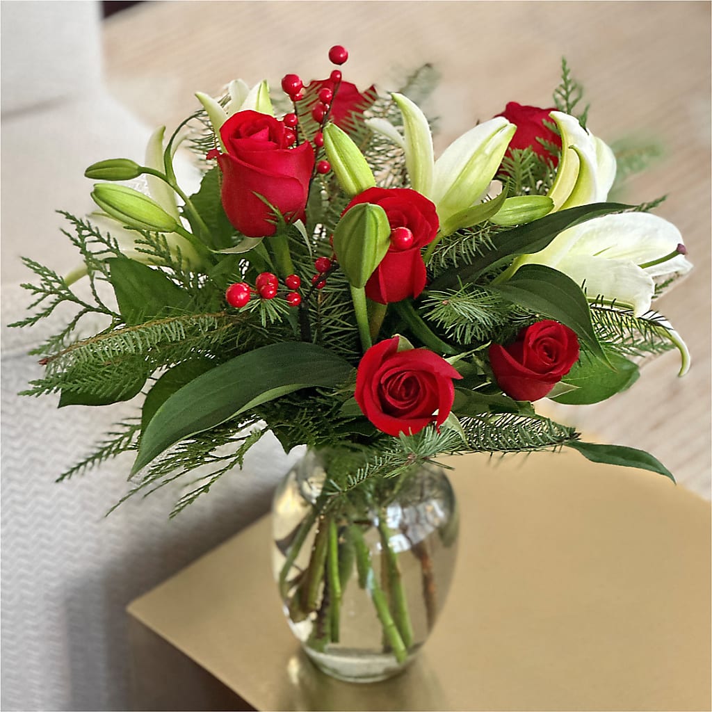 Sparkling Snowflakes Bouquet –  Ko Caffee Llc Dba Verde Galerie, Stamford CT