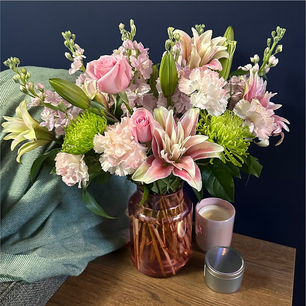 Pretty in Pink Bouquet –  Ko Caffee Llc Dba Verde Galerie, Stamford CT
