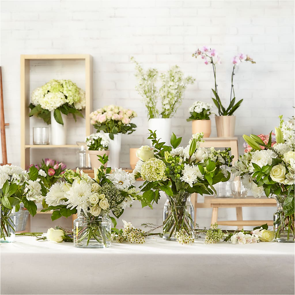 Classic Ivory – A Florist Original –  Ko Caffee Llc Dba Verde Galerie, Stamford CT
