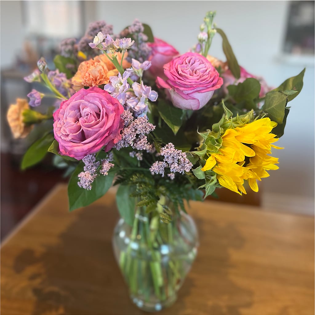 Yellow Brick Road Bouquet –  Ko Caffee Llc Dba Verde Galerie, Stamford CT