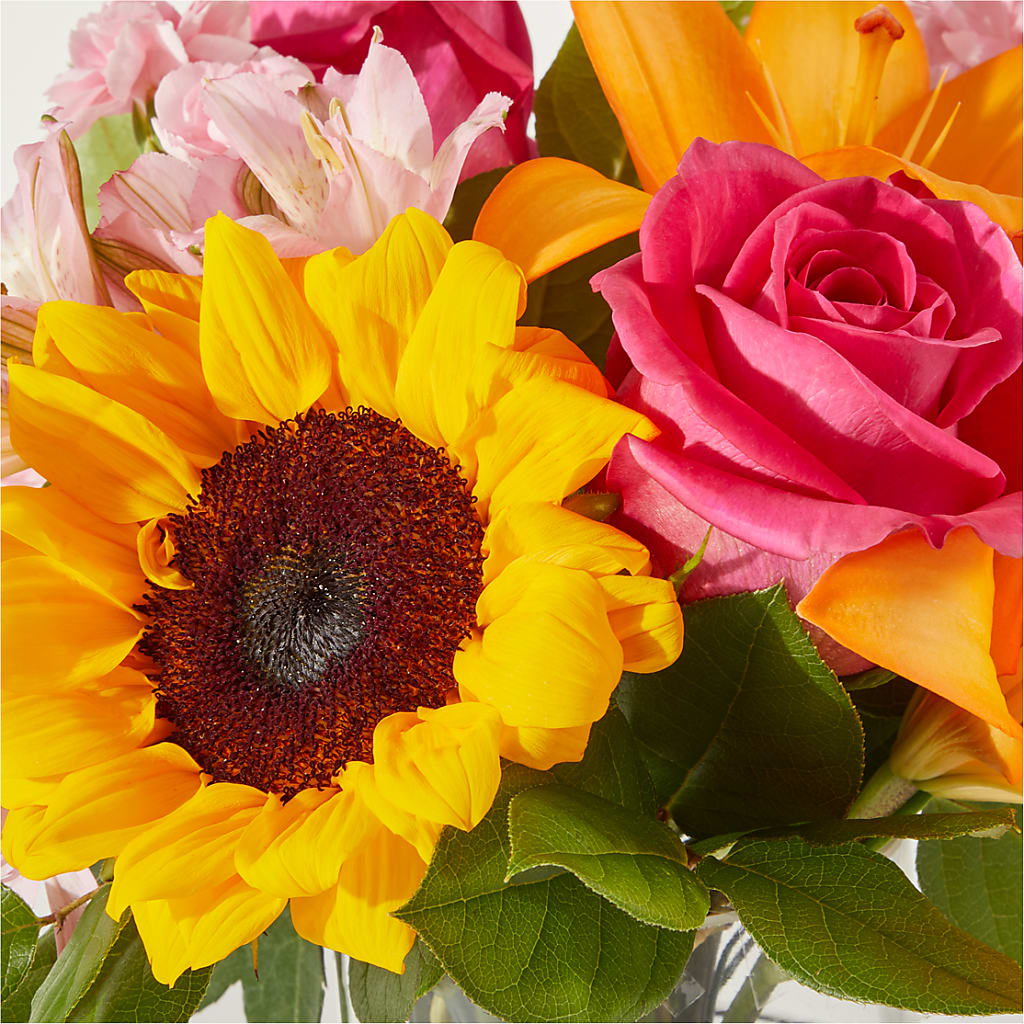 In Full Swing Bouquet –  Ko Caffee Llc Dba Verde Galerie, Stamford CT